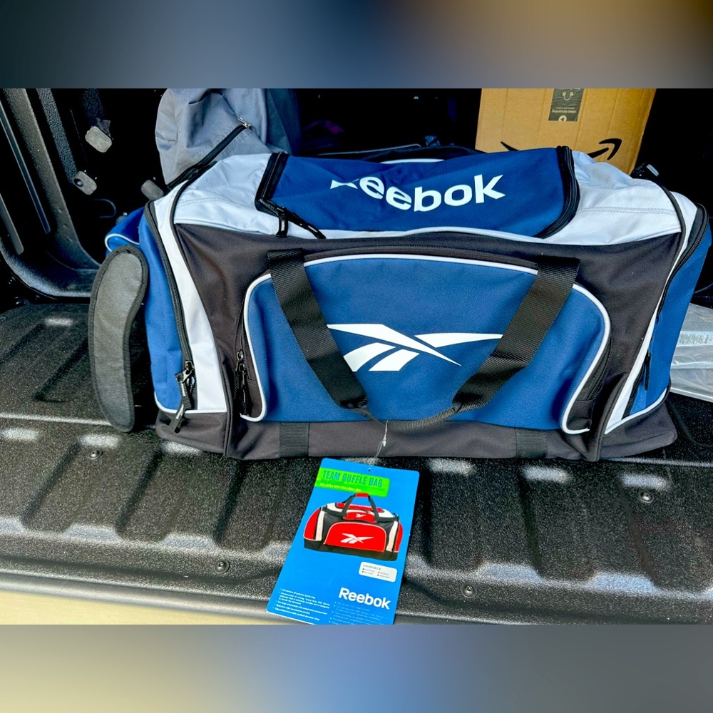 Reebok team duffel bag - brand new
